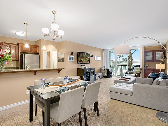 5th image of 3910 Haines St Unit 301