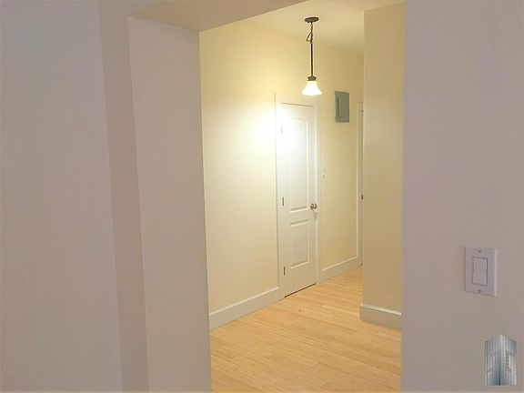 5th image of 31 Ocean Pkwy APT 1J