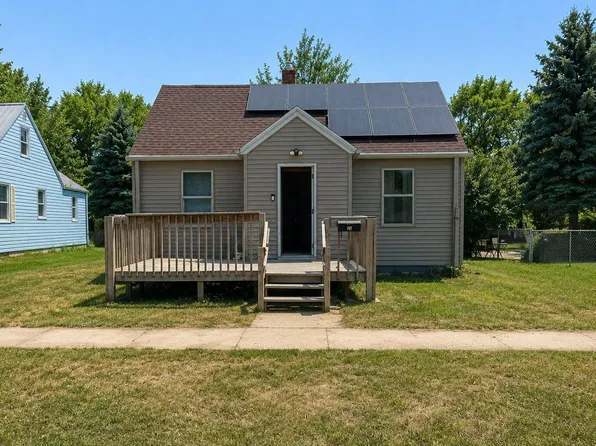 812 2nd St SW, Pipestone, MN 56164