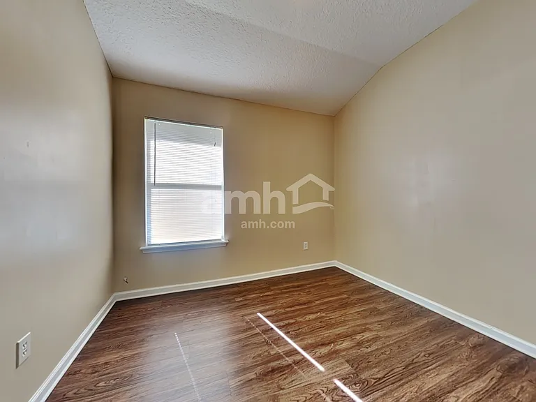 13839 Victoria Lakes Dr — Photo 15