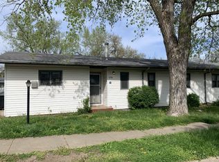 6706 SW Briarmeade Ln, Topeka, KS 66619
