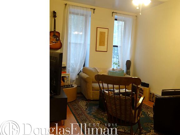 2nd image of 241 W 120th St APT 1