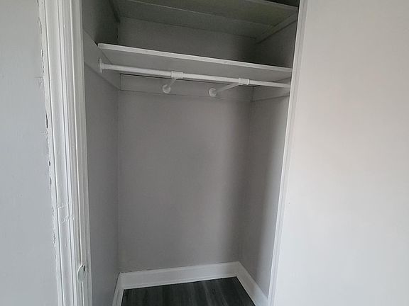 4th image of 68 W Tremont Ter #1L