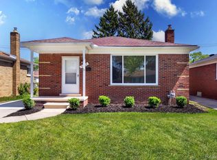 2469 Ferris Ave, Lincoln Park, MI 48146