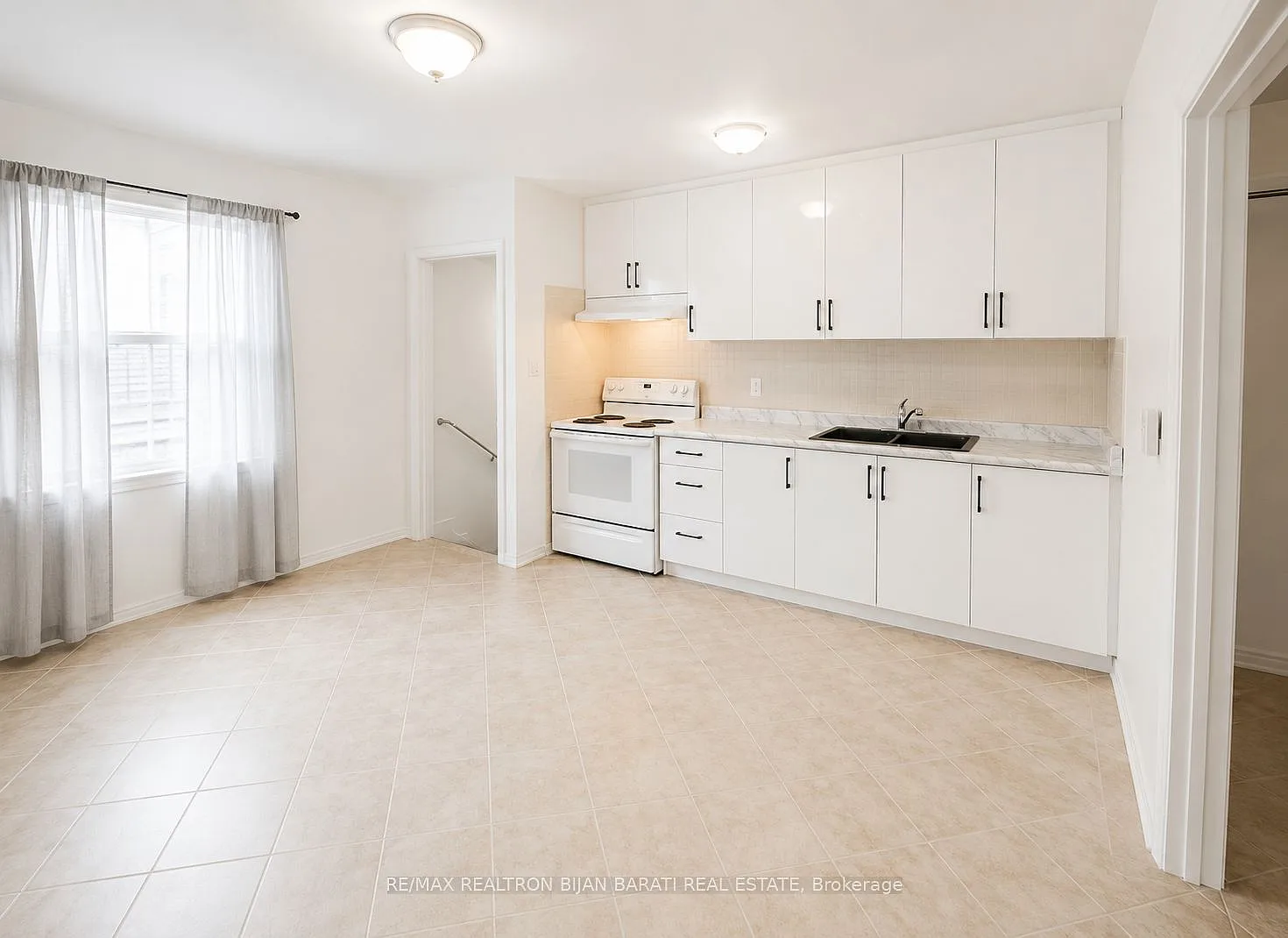 3 bed, $2,950 — Photo 4