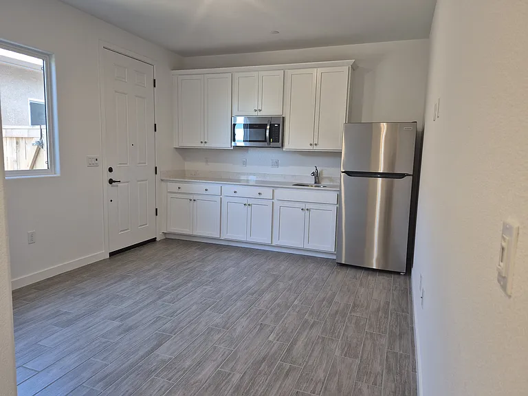 10953 Anchor Port Ln #2 — Photo 1