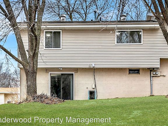 3rd image of 2519 Virginia St