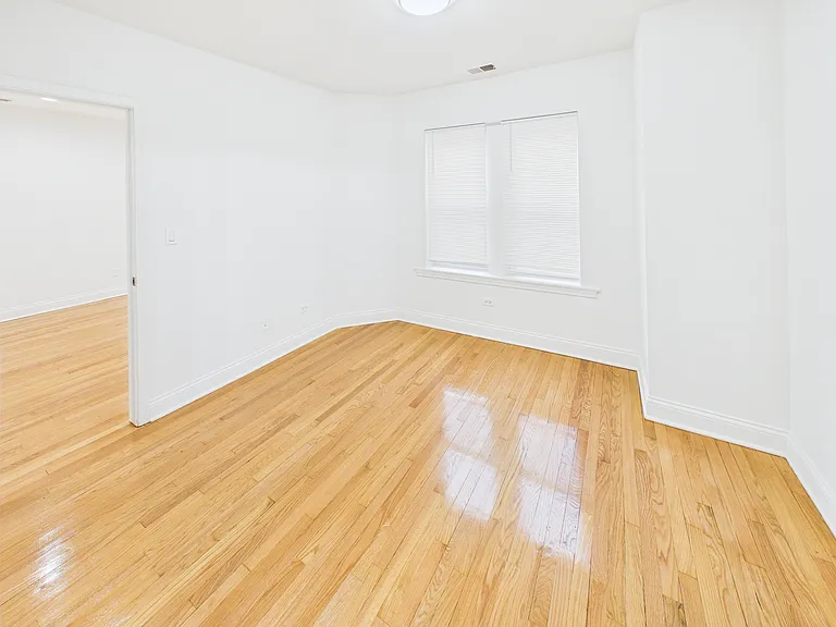 7403 N Hoyne Ave #2 — Photo 12