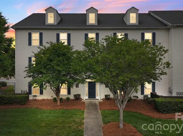 3839 Carl Parmer Dr, Harrisburg, NC 28075
