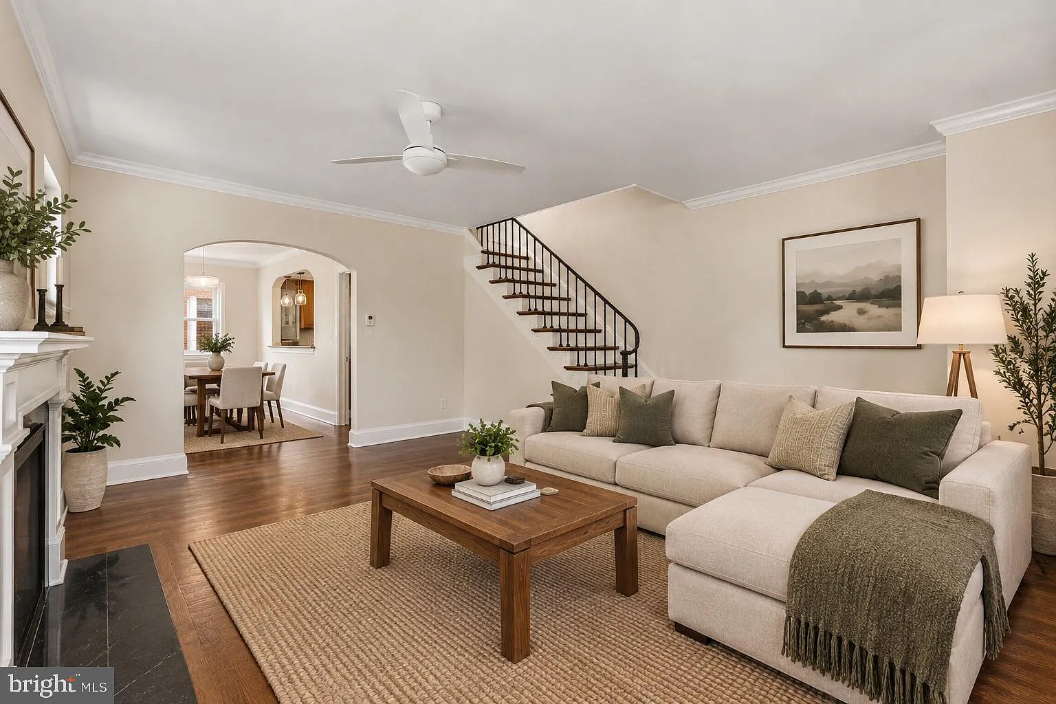 3 bed, 1.0 bath, 1824 sqft, $3,250 — Photo 4