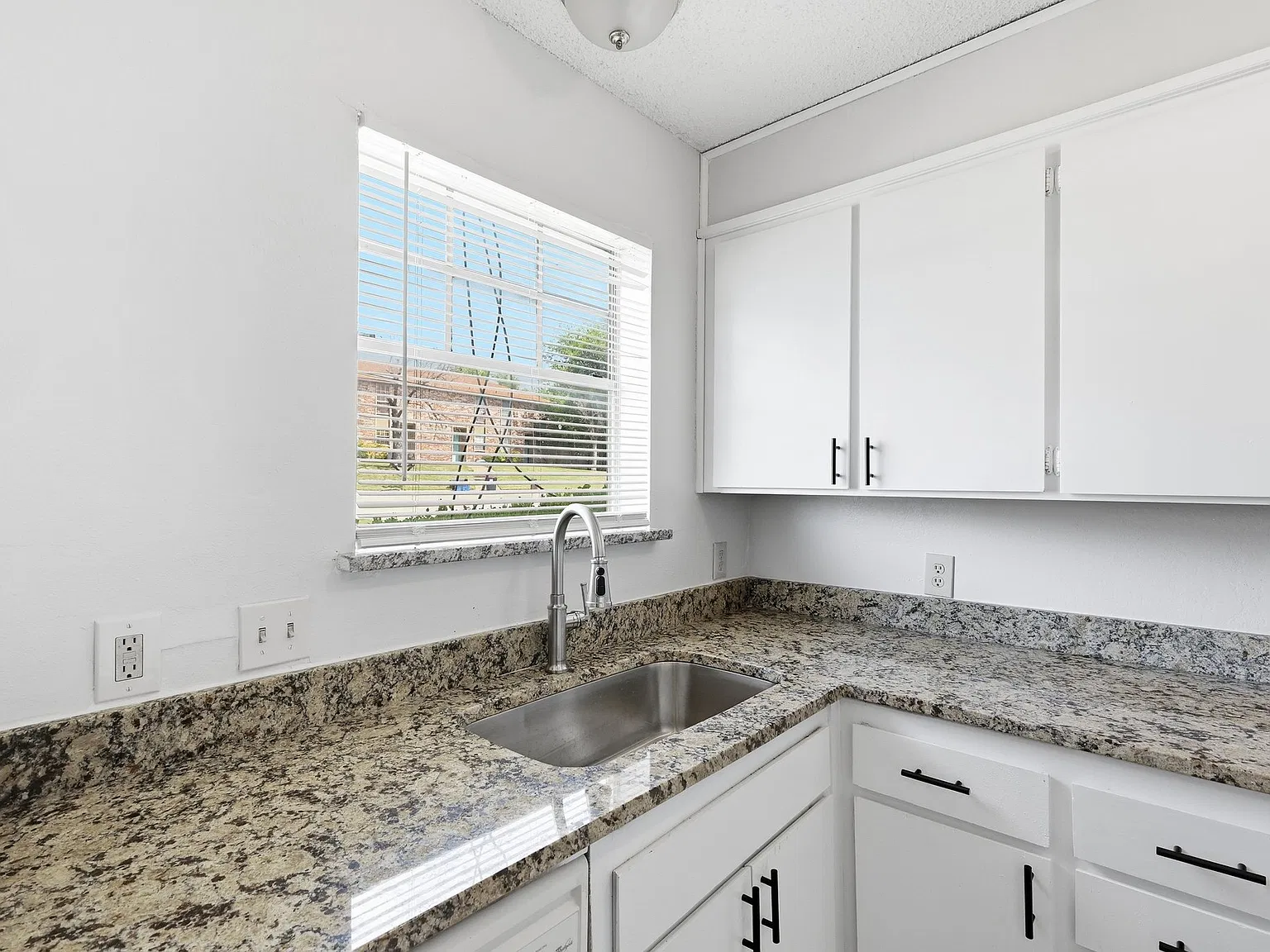 3828 Coates Circle - 1 — Photo 3