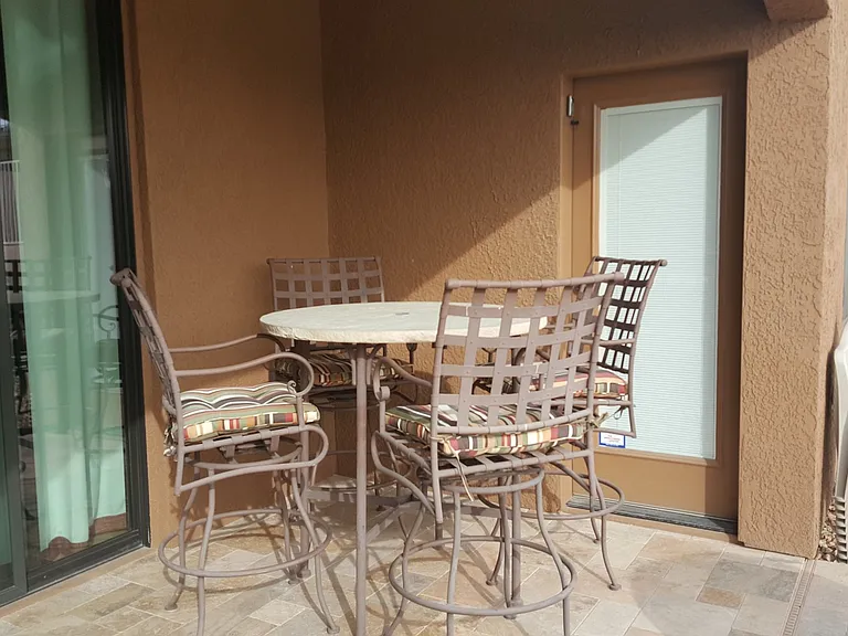 1074 Gleneagles Dr — Photo 38