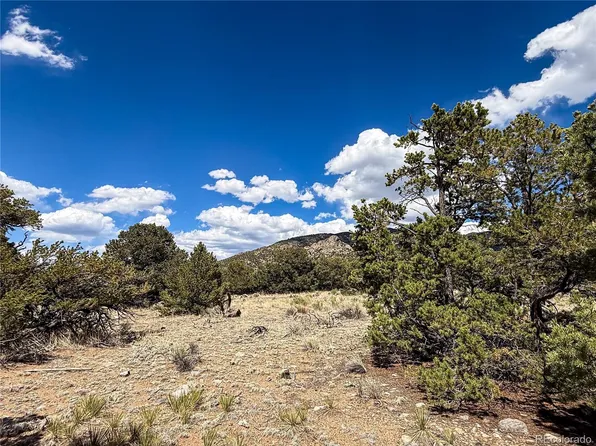 107 Crosstimber Lane, Mosca, CO 81146