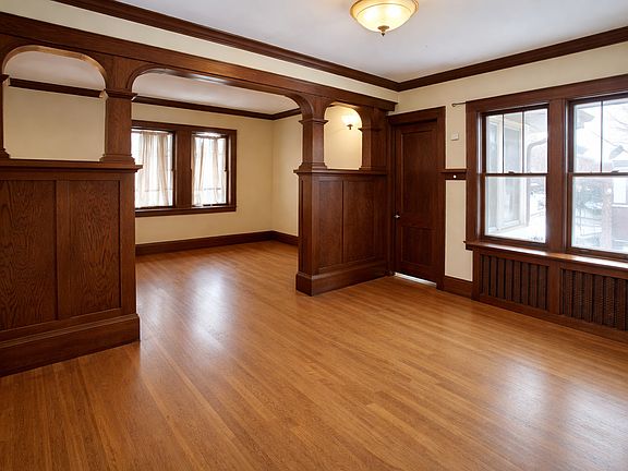 2nd image of 1519 W Fairmount Ave #1
