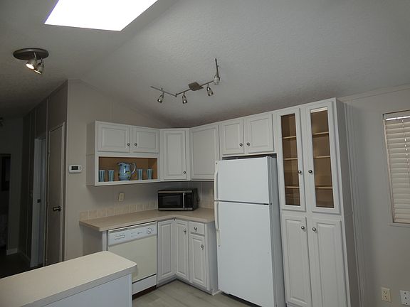5th image of 1110 N Henness Rd #1475