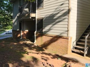 402 Gables Dr, Hoover, AL 35244