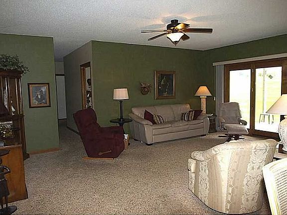 2nd image of 4725 Westchester Dr NE #1