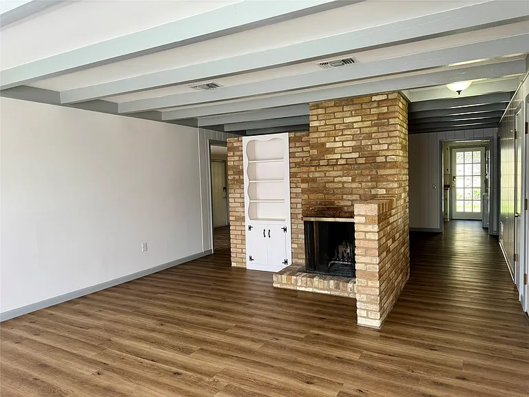 5811 Highland Hills Dr — Photo 9