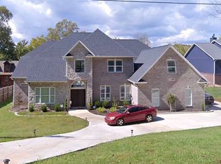 466 Emory River Rd, Harriman, TN 37748