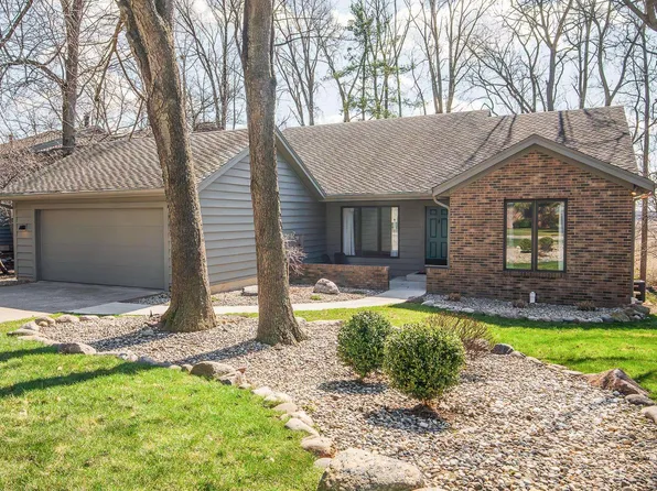6527 E Canal Pointe Ln, Fort Wayne, IN 46804