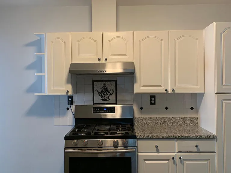 1229 State St NW — Photo 8