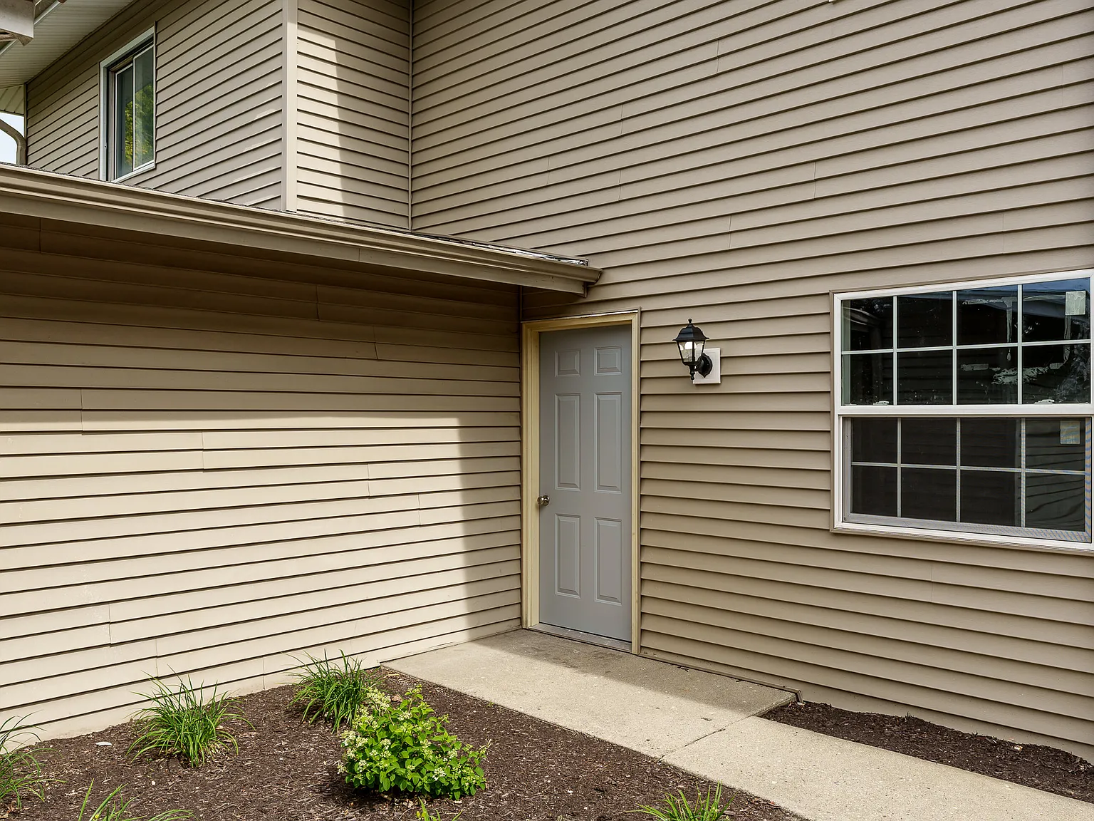 4412 Pepper Drive - 2 — Photo 2