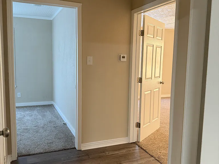 226 Saint Johns St — Photo 27