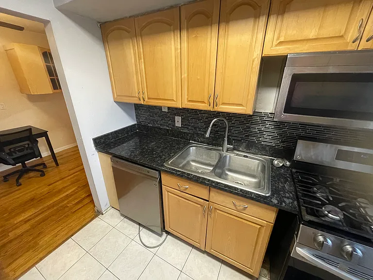 55 Gill Ln #44 — Photo 8