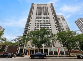 1455 N Sandburg Ter APT 803, Chicago, IL 60610