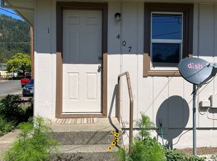 407 NE Waite St #1, Myrtle Creek, OR 97457