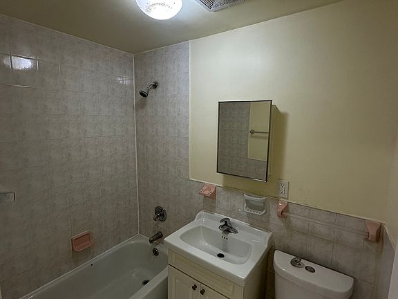 3rd image of 117-10 Jamaica Ave #3B