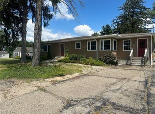 743 Military Rd, Zanesville, OH 43701