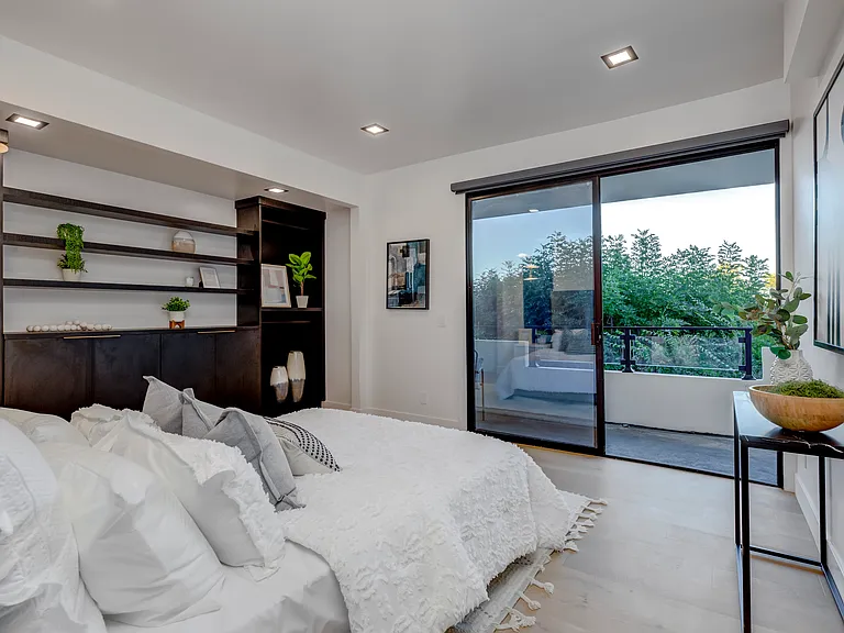 15125 Rayneta Dr — Photo 27