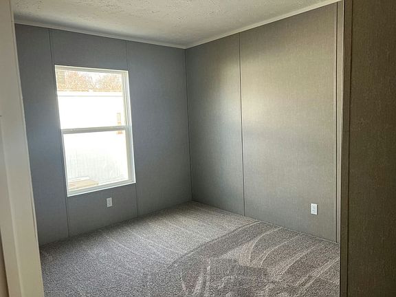 5th image of 2800 W Memorial Dr #75