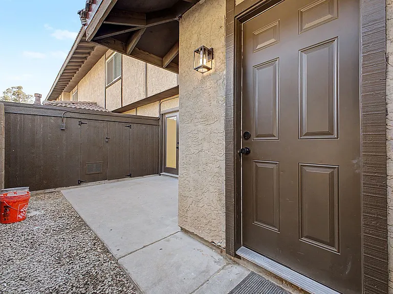 1812 W Village Way — Photo 23