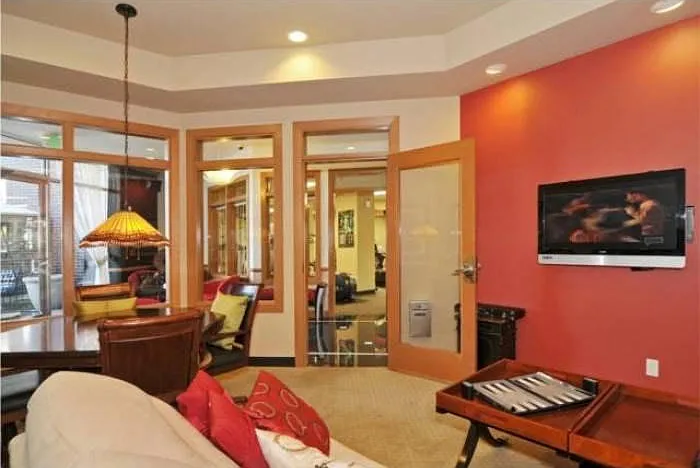 1125 E Olive St #106 — Photo 3