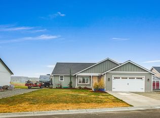 413 Cornerstone Dr, Sumas, WA 98295
