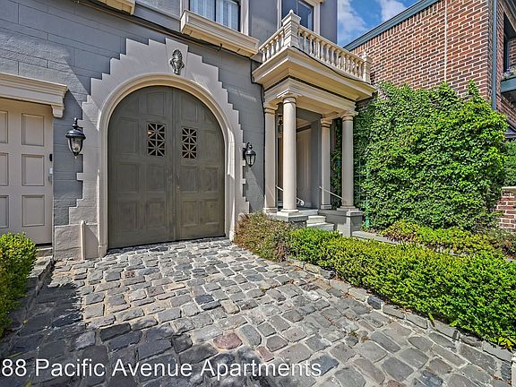 2nd image of 2988 Pacific Ave APT 5