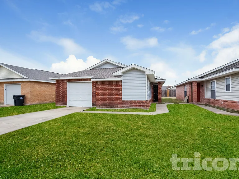 3110 Boynton Dr — Photo 1