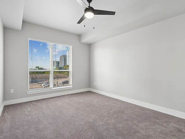 Hollings Post Oak — Photo 22