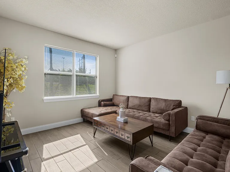 8588 Dahlia Cir — Photo 20