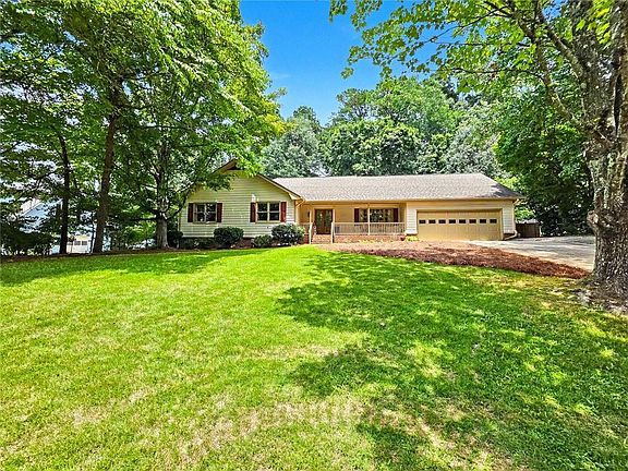 2nd image of 626 Hunt Station Dr