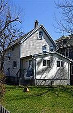 3rd image of 64 Tuxedo Pl