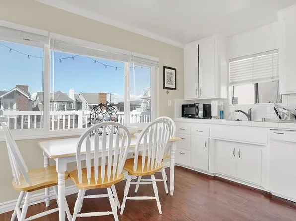 202 30th St #B, Newport Beach, CA 92663