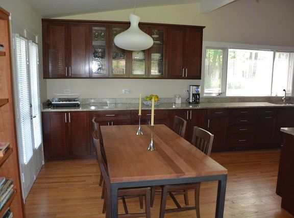 5th image of 2766 Roslyn Ln