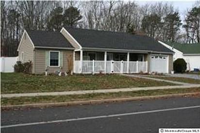 2nd image of 31 Ravenwood Blvd