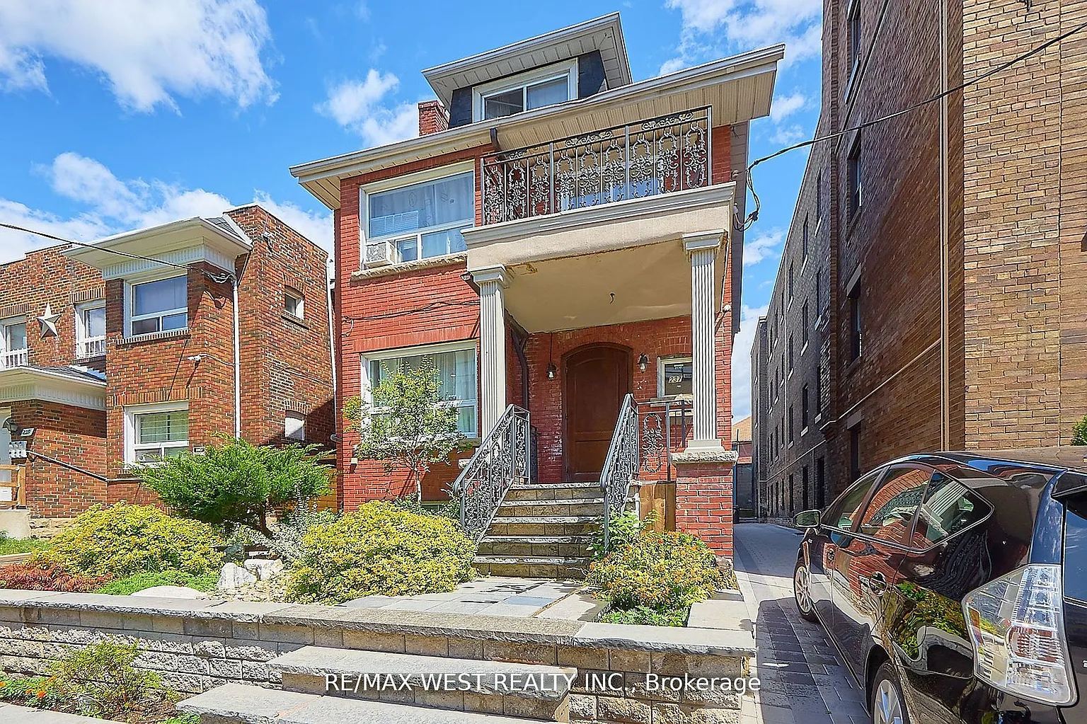 237 Vaughan Rd #Basement photo 1