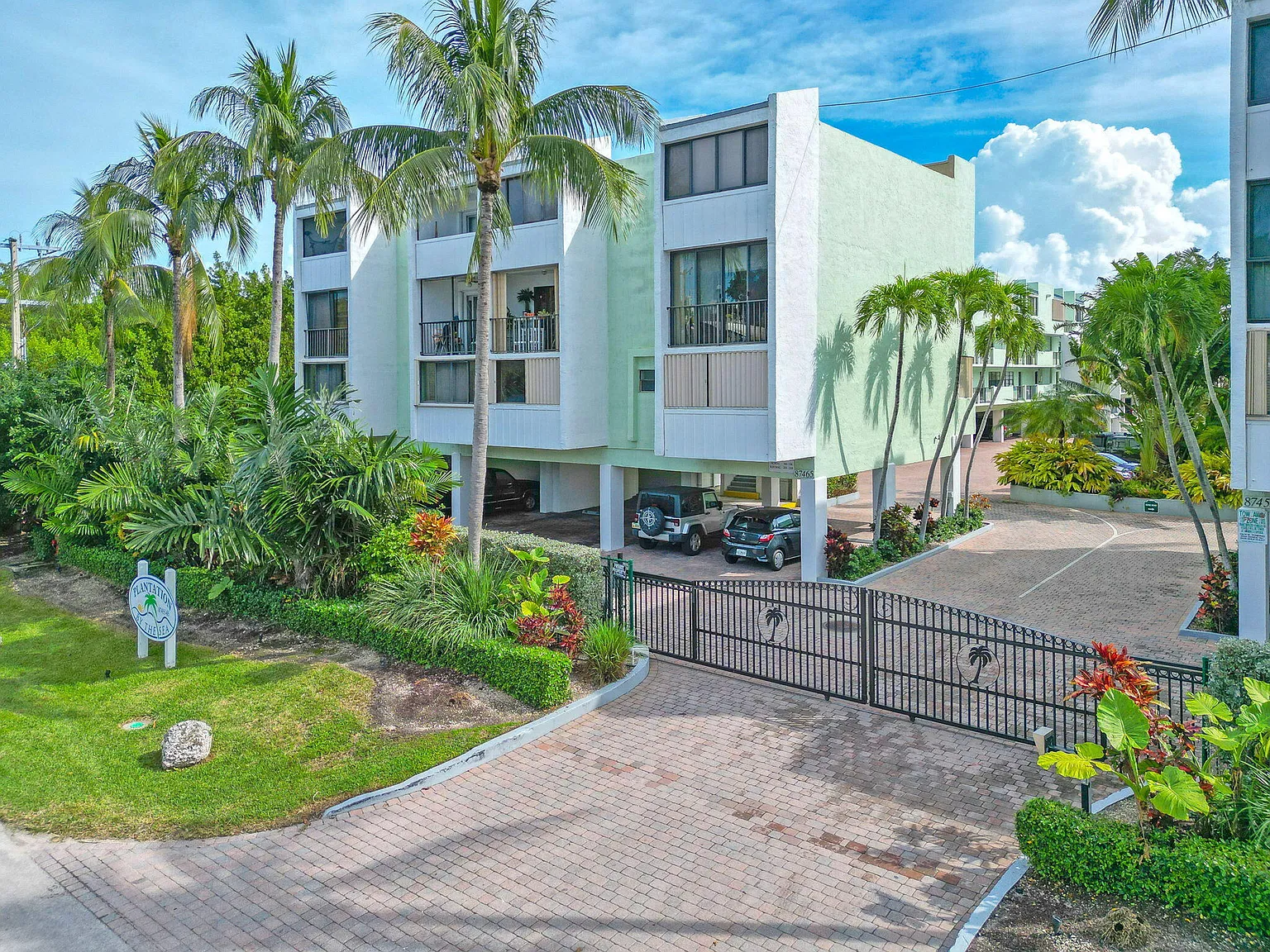 2 bed, 1.5 bath, 1000 sqft, $2,800 — Photo 2