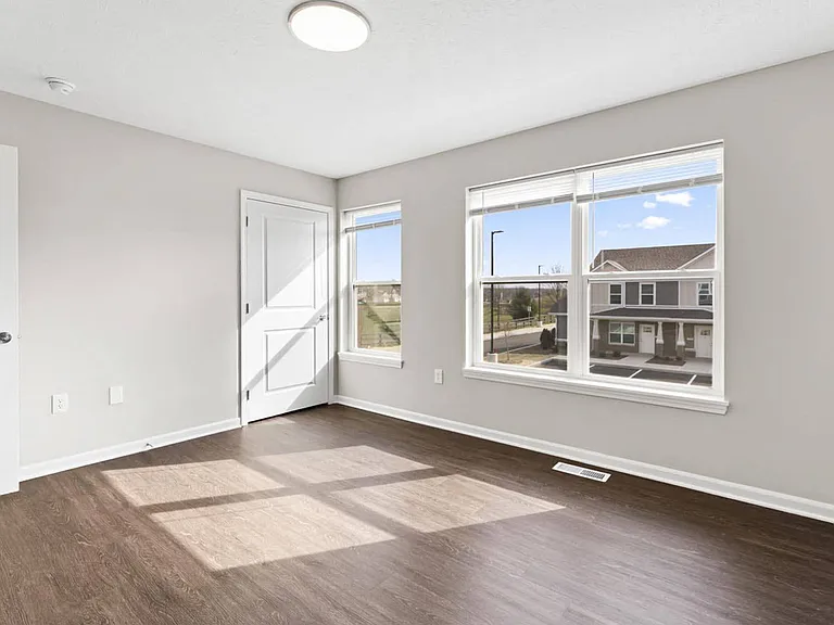Pebble Village Townhomes — Photo 25