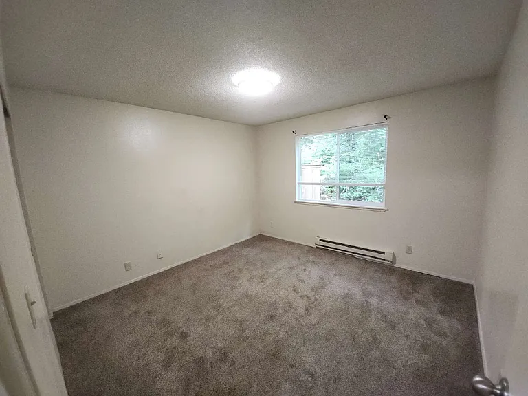 49 NE Torval Canyon Rd #17 — Photo 15
